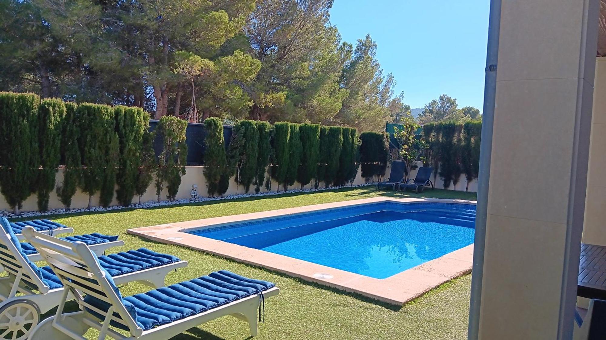 Villa Puerto Adriano El Toro  Kültér fotó