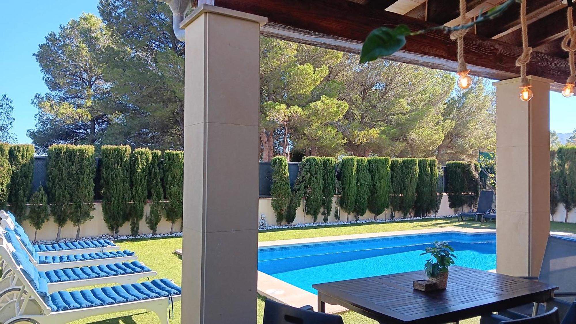 Villa Puerto Adriano El Toro  Kültér fotó