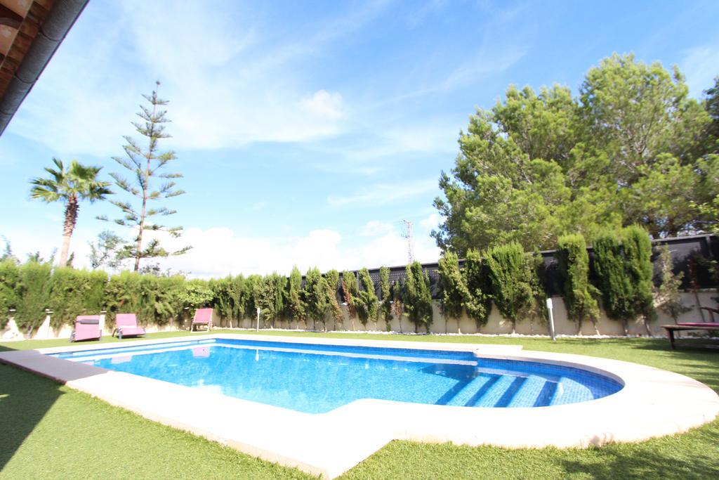 Villa Puerto Adriano El Toro  Kültér fotó